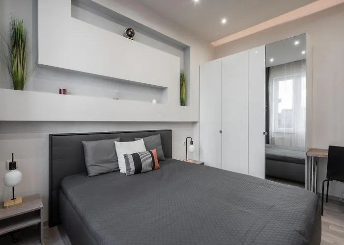 Apartman Modern Side By Side Near The Synagogue *