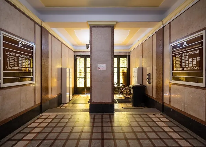 Modern Side By Side Near The Synagogue