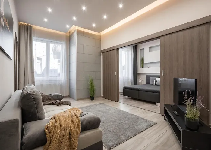 Apartman Modern Side By Side Near The Synagogue *