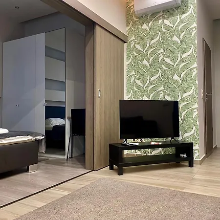 Modern Side By Side Near The Synagogue Daire